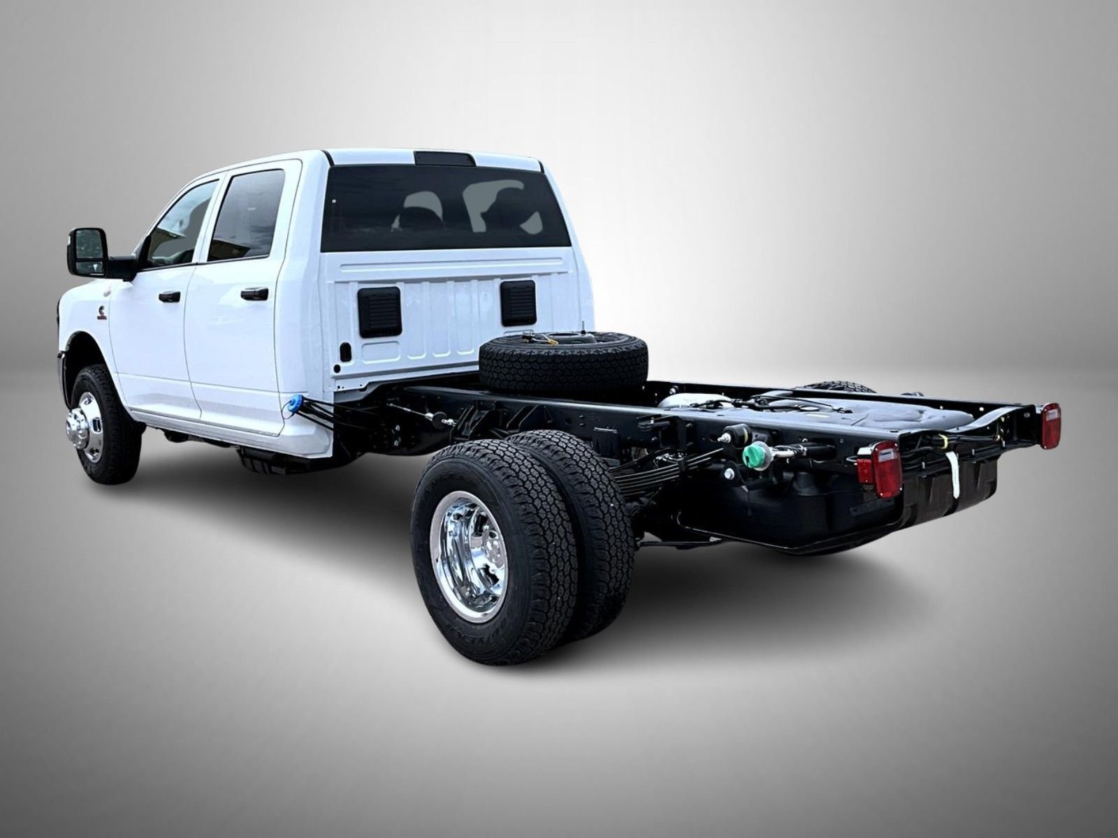 New 2026 Bright White Clear-Coat Exterior Paint RAM Tradesman image 7