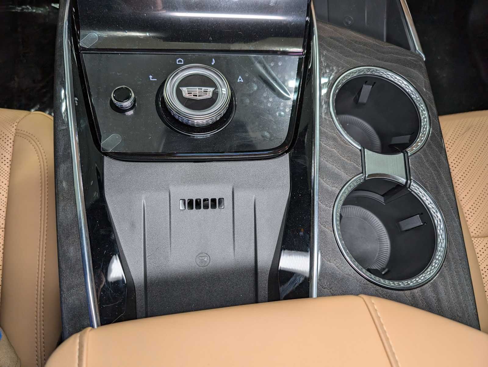 2025 Cadillac Escalade IQ Sport 2 - Photo 36