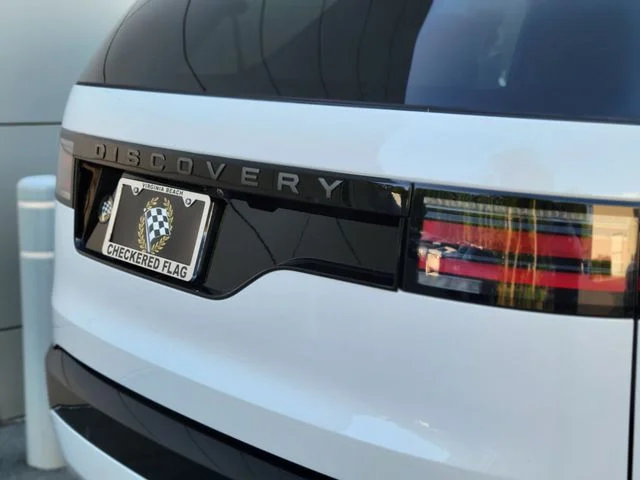 Certified Used 2025 White Land Rover Dynamic SE image 51