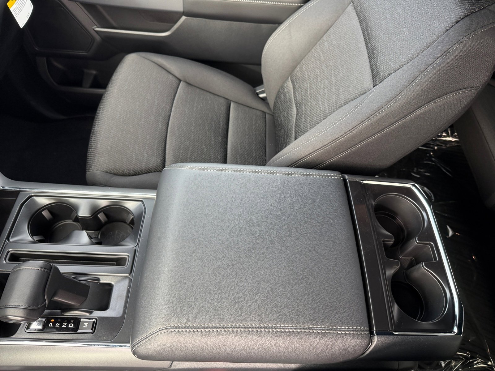 New 2026 Oxford White Ford XLT image 14