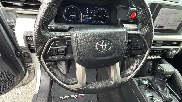 2024 Toyota Tacoma TRD Off Road - Photo 18