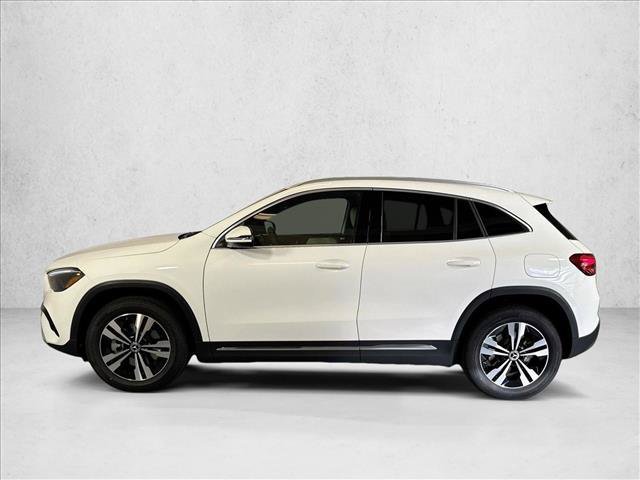 New 2026 Polar White Mercedes-Benz GLA 250 image 37