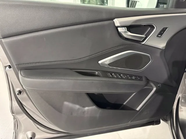 Used 2023  Acura Base image 18