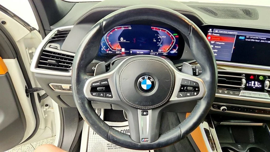 Used 2023 Mineral White Metallic BMW xDrive40i SAV w/ M Sport Package & Premium Package image 15