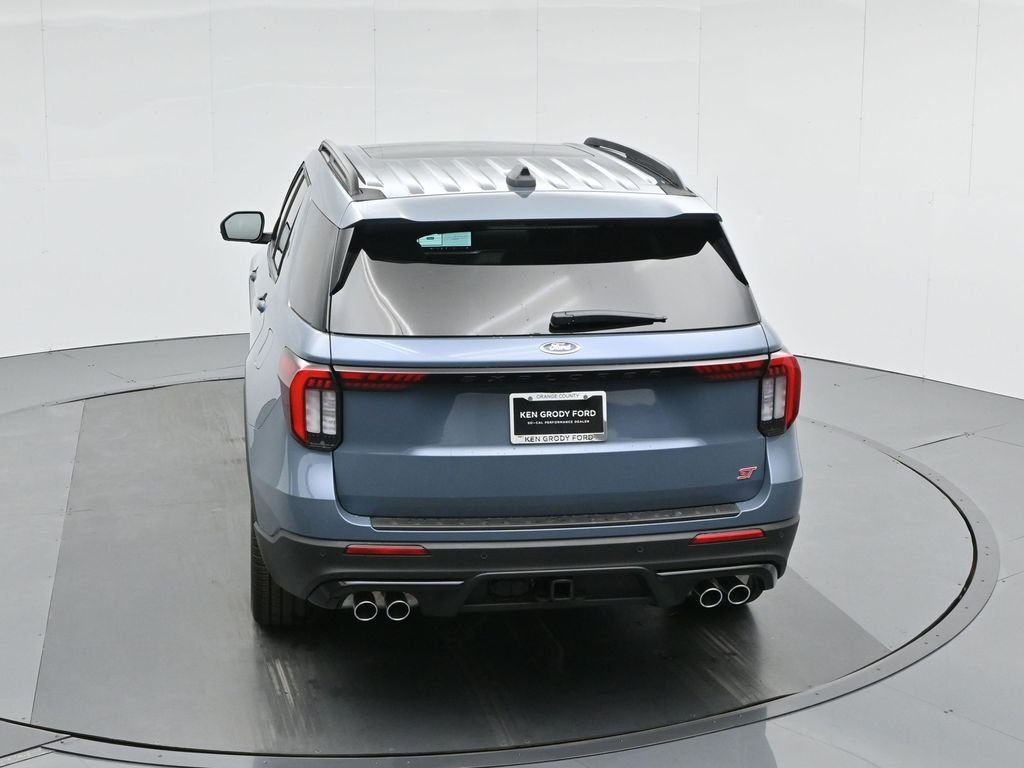 2025 Ford Explorer ST - Photo 46