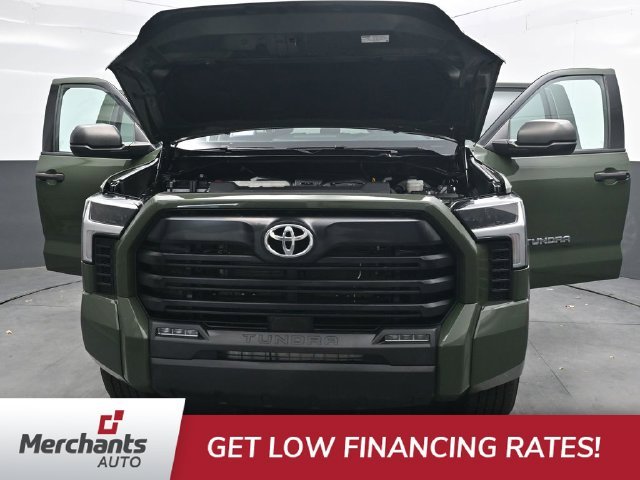 Used 2022 Green Toyota SR5 image 42