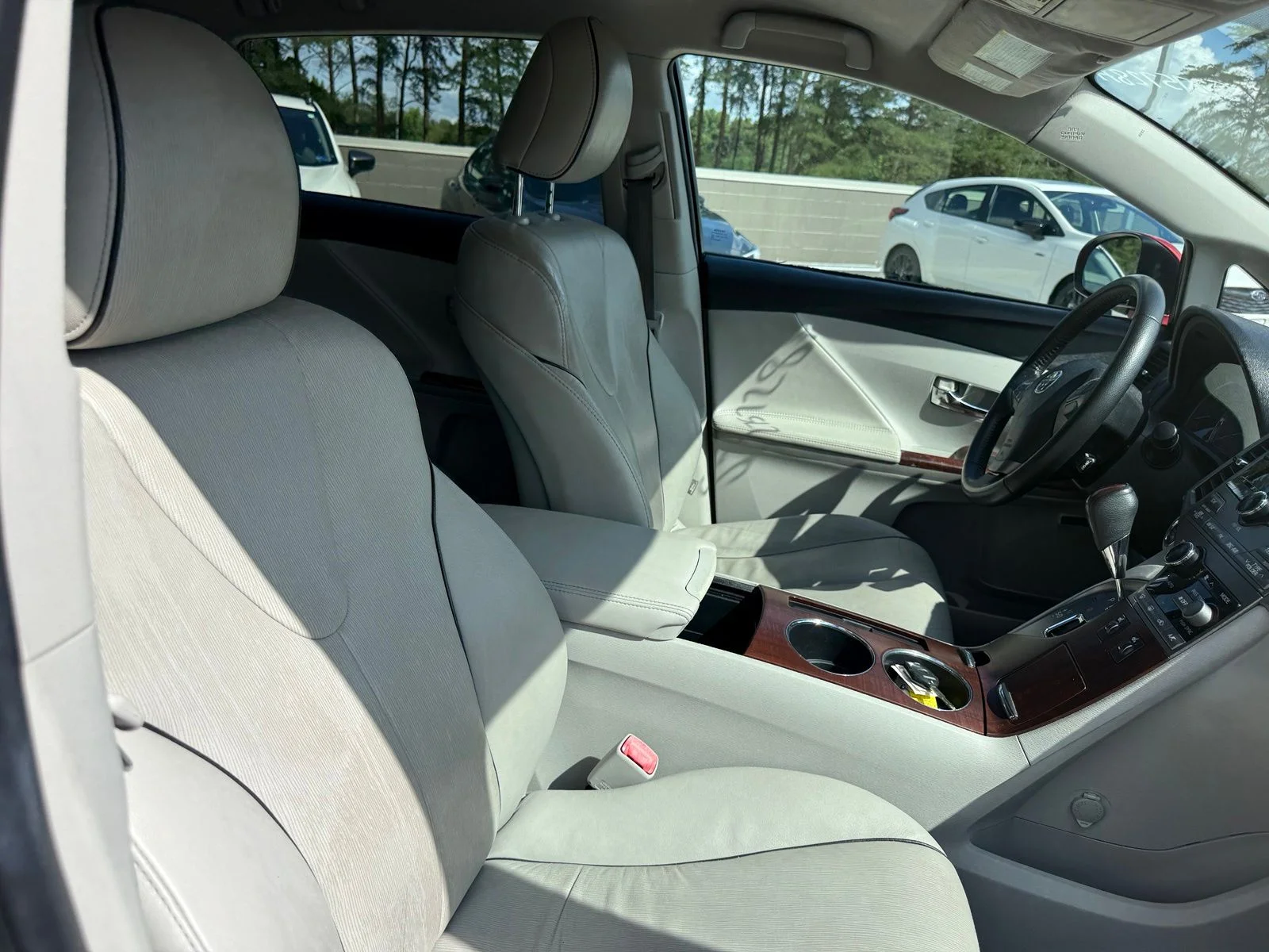 Used 2009 Red Toyota Base image 32