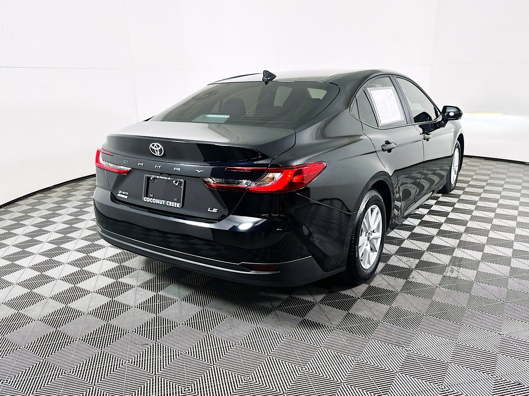 2026 Toyota Camry thumbnail 5