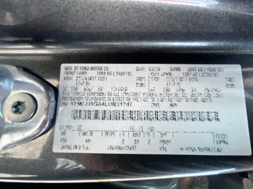 Used 2020 Gray Ford SE image 32