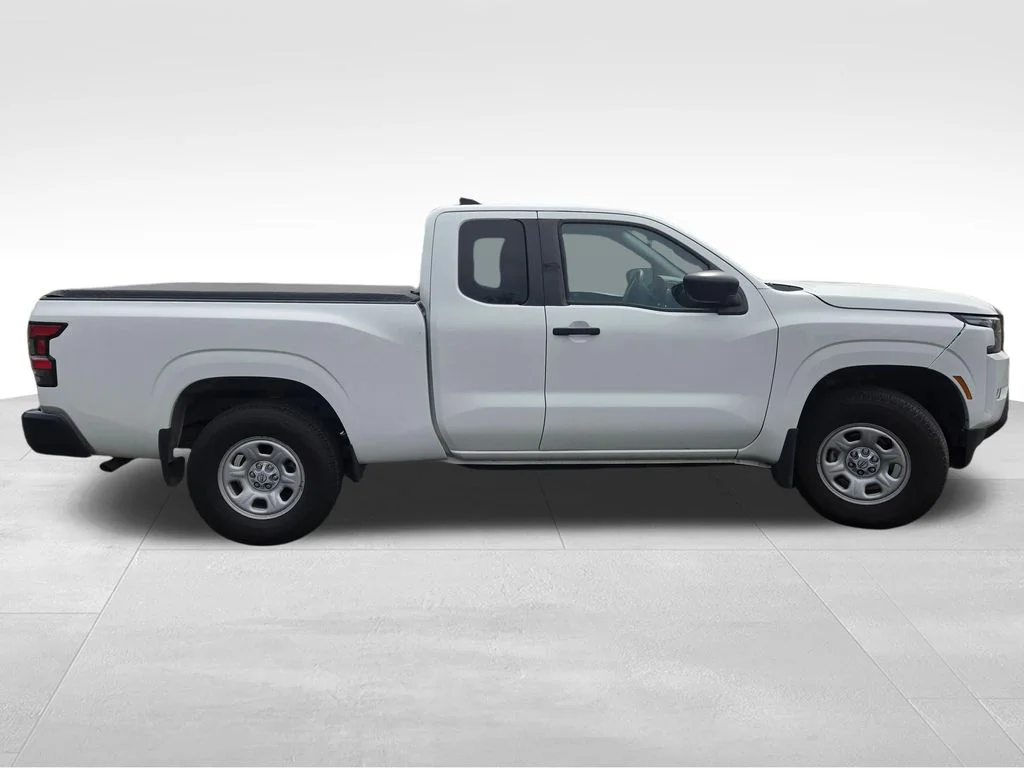 Used 2023 White Nissan S image 3