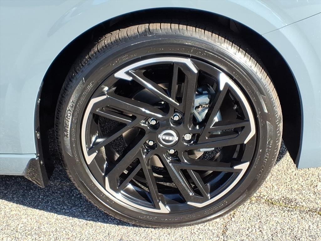New 2026 Atlantic Gray Metallic Nissan SR image 5