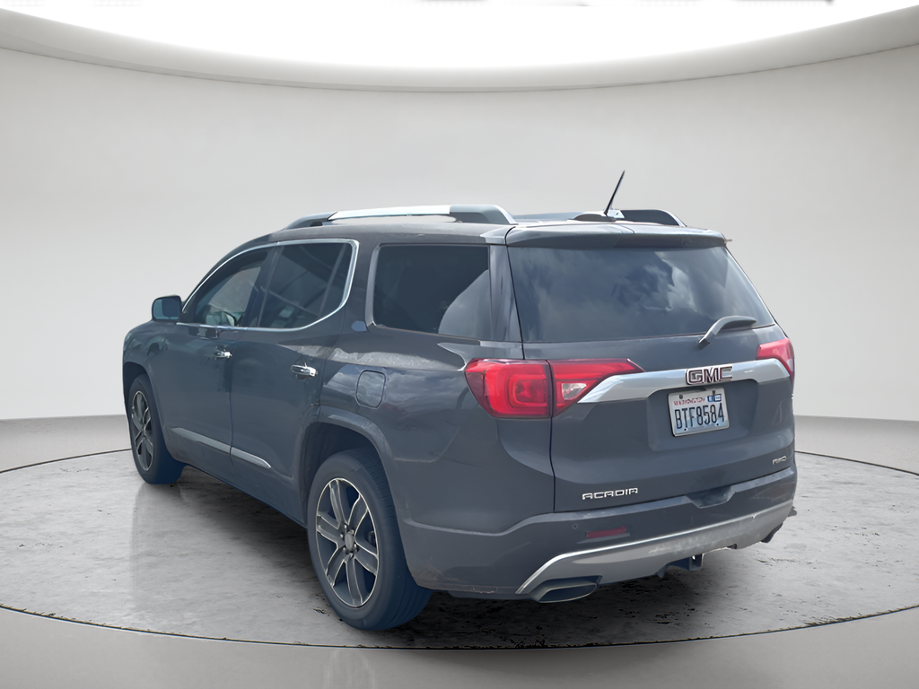 2017 GMC Acadia Denali - Photo 14