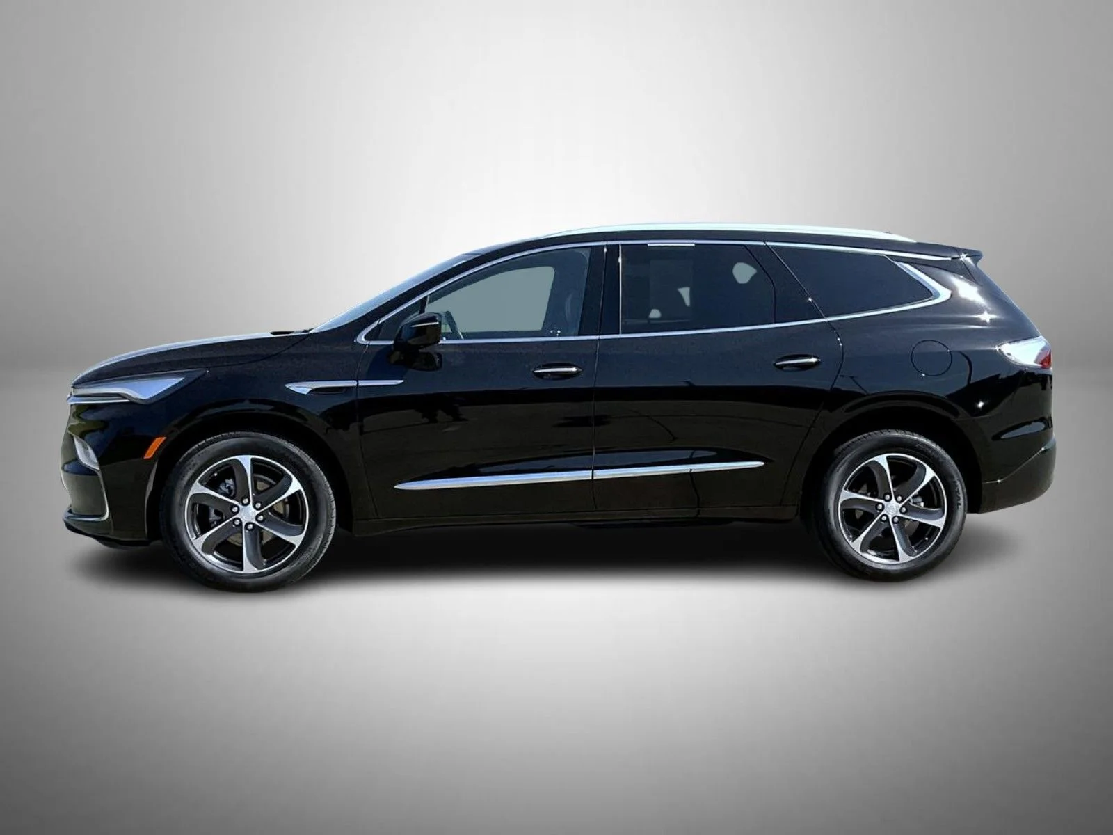 Used 2022 Black Buick Essence image 8