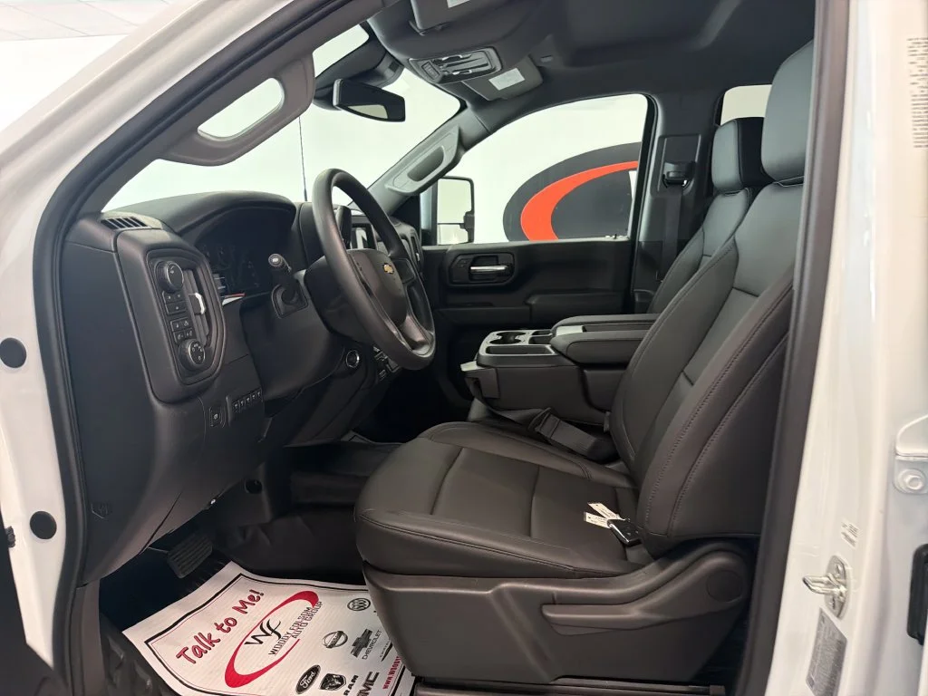New 2026 Summit White Chevrolet Work Truck image 9