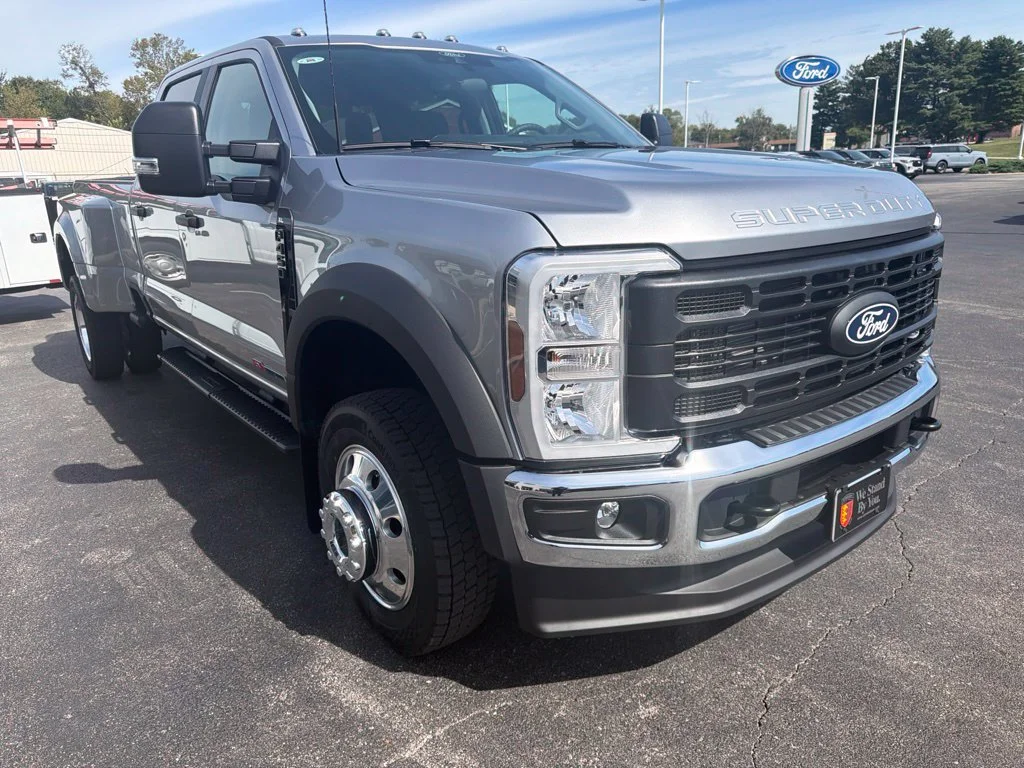 New 2027 Iconic Silver Metallic Ford F-450® XL image 7