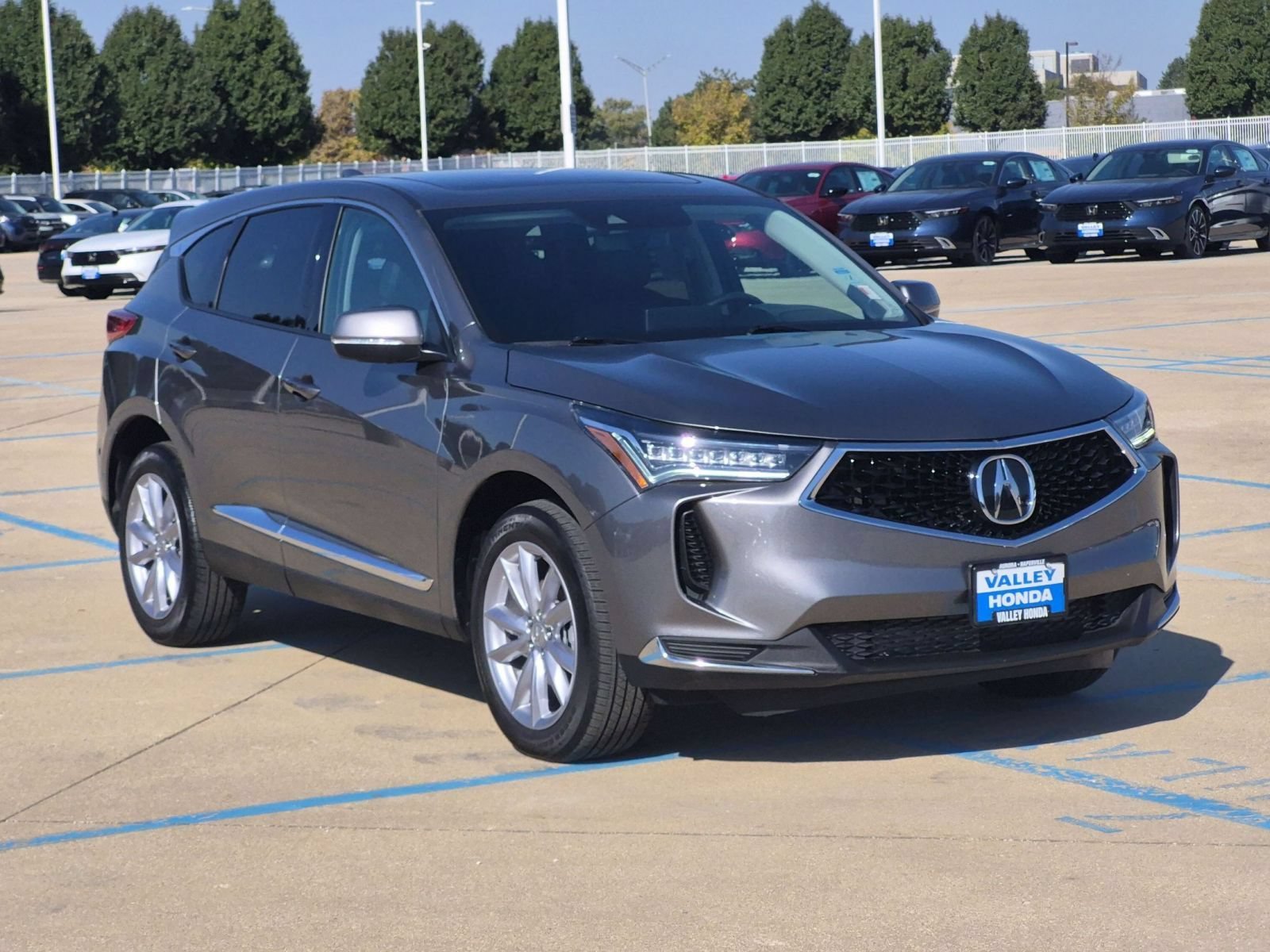 Used 2023 Liquid Carbon Metallic Acura Base SH-AWD image 4
