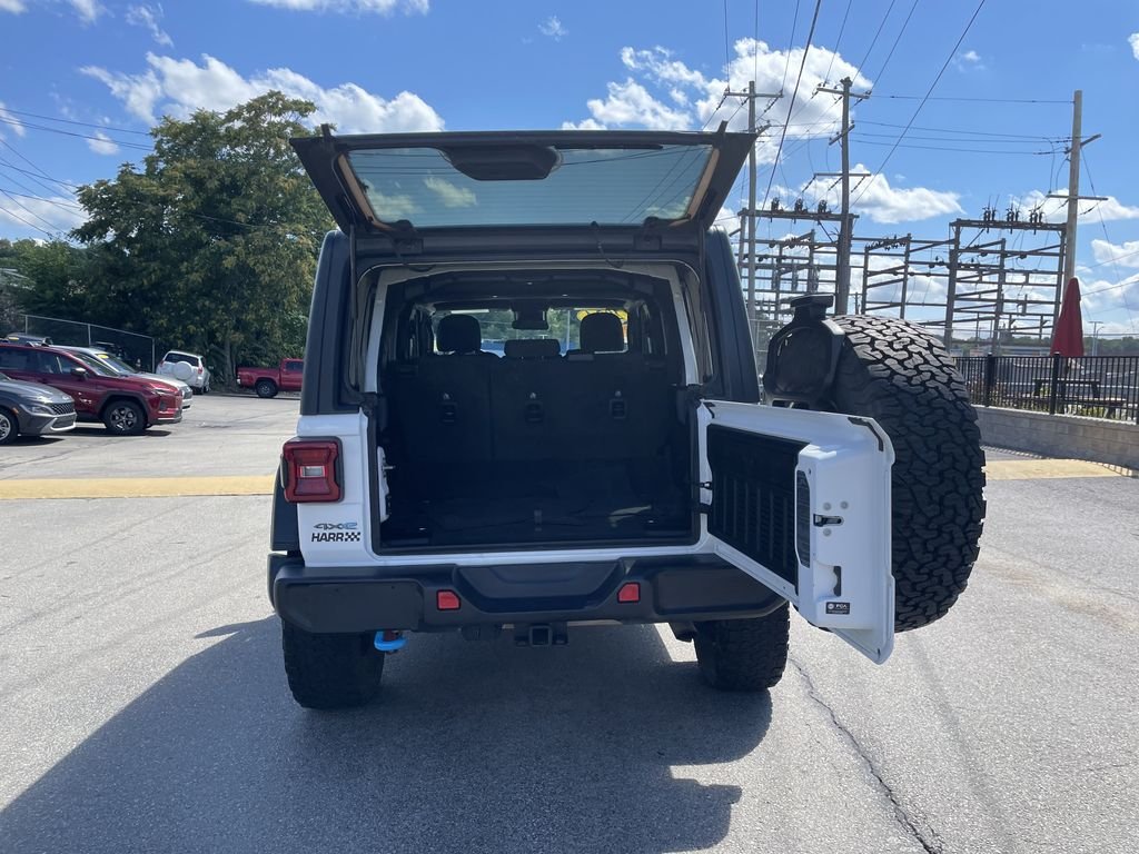 Used 2024 White Jeep Rubicon 4xe image 13