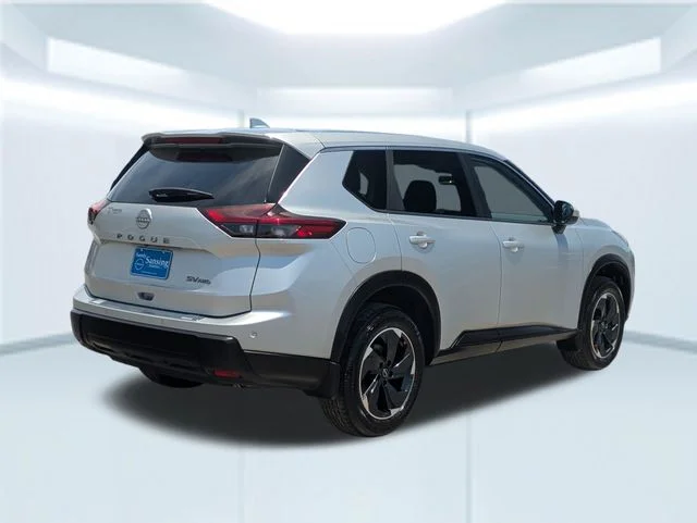 Used 2024 Silver Nissan SV image 6