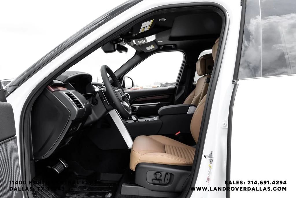 New 2026 Fuji White Land Rover Dynamic SE image 39