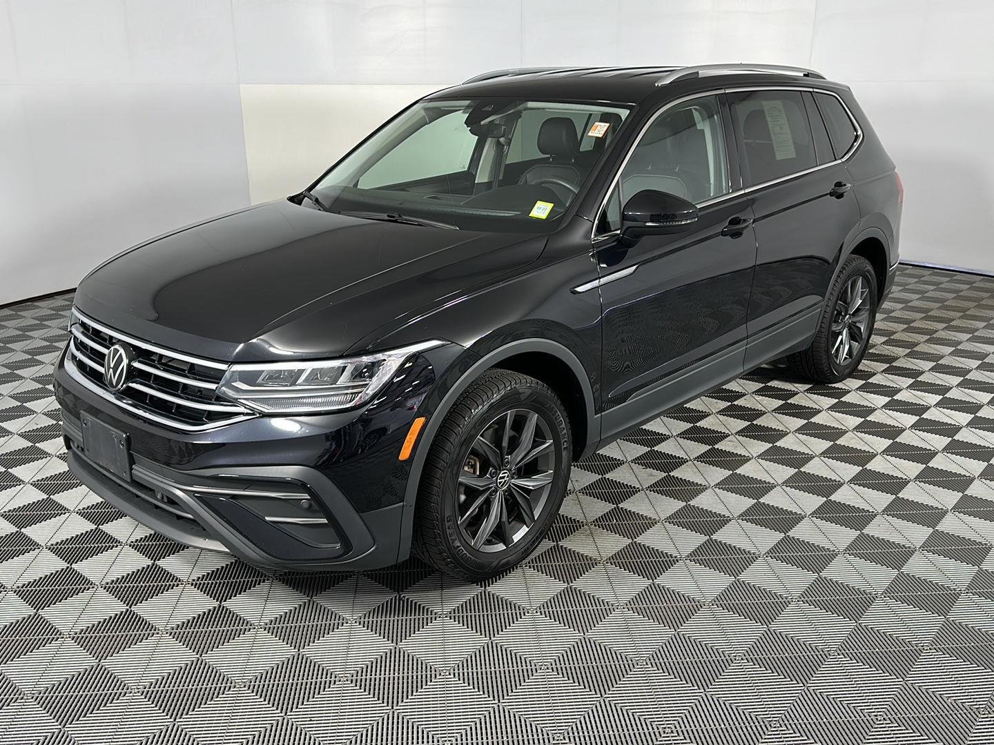 Certified Used 2024 Deep Black Pearl Volkswagen SE image 15