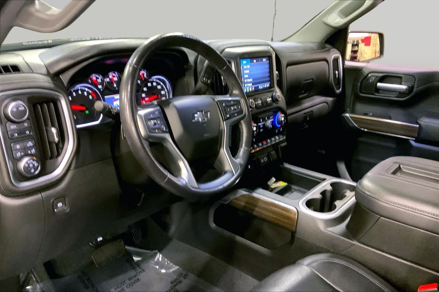 Used 2021 Shadow Gray Metallic Chevrolet LT Trail Boss image 18
