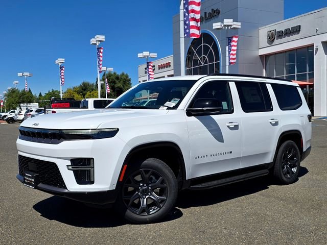 New 2026 Bright White Clear-Coat Exterior Paint Jeep Limited Altitude image 3