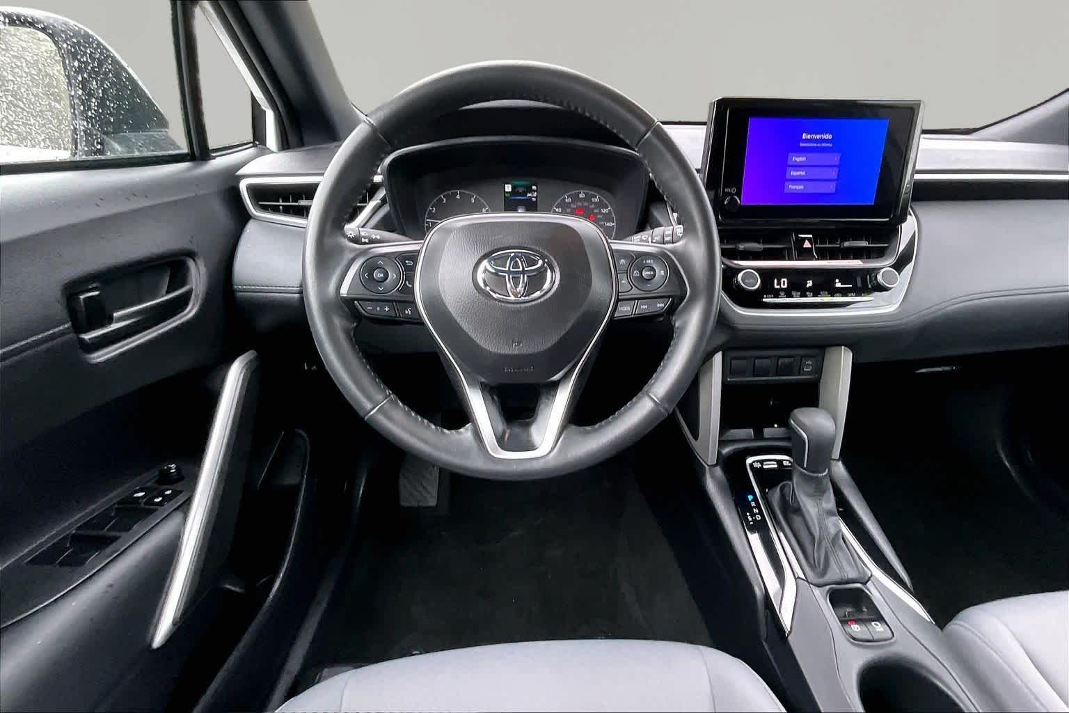 Used 2024 Wind Chill Pearl Toyota Hybrid SE image 6