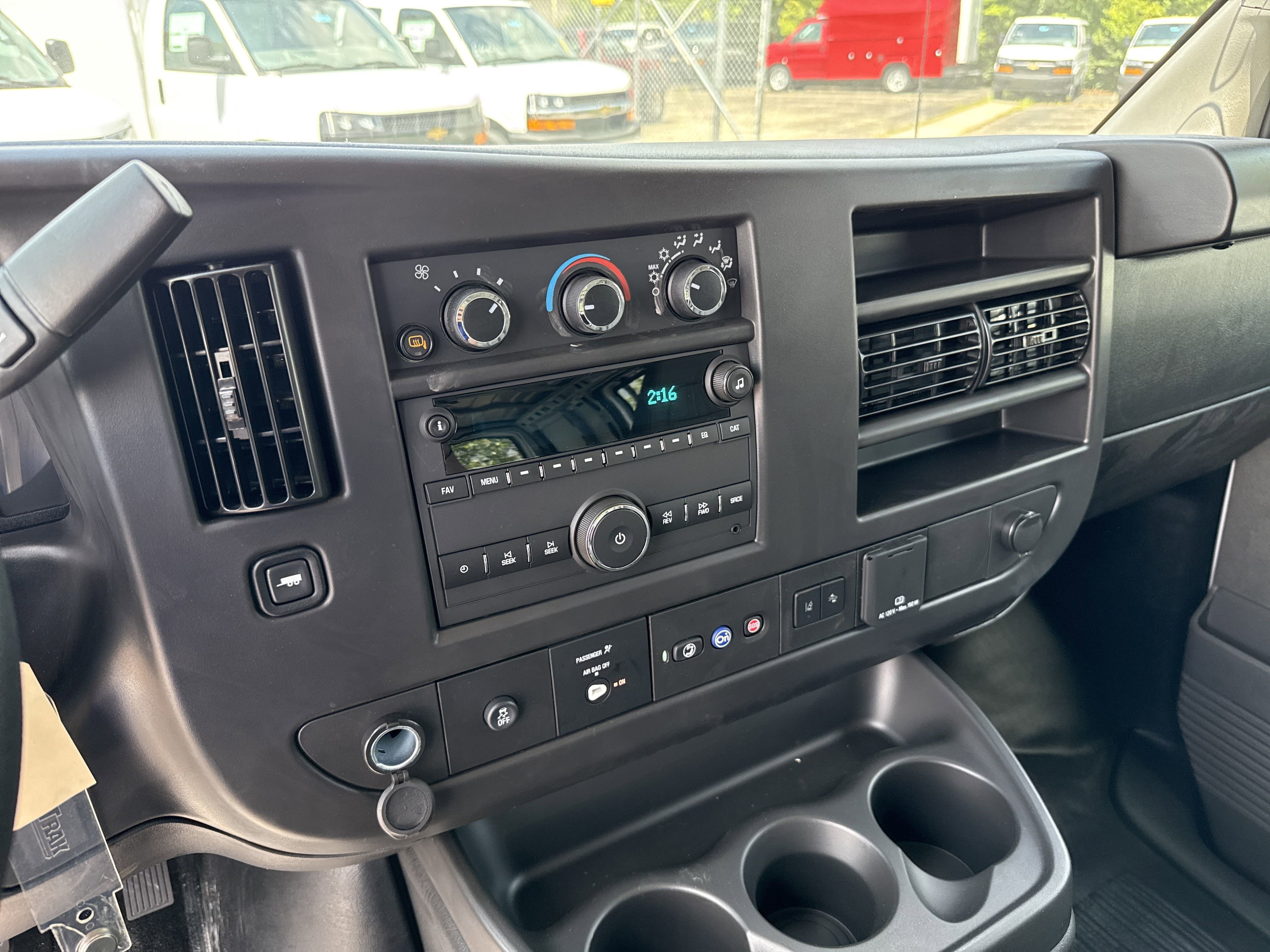 2025 Chevrolet Express Cargo Work Van - Photo 17