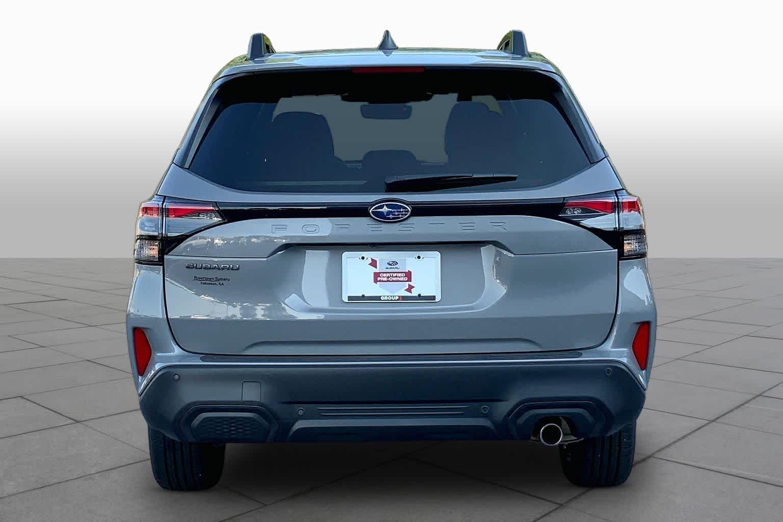 Used 2026 River Rock Pearl Subaru Limited image 5