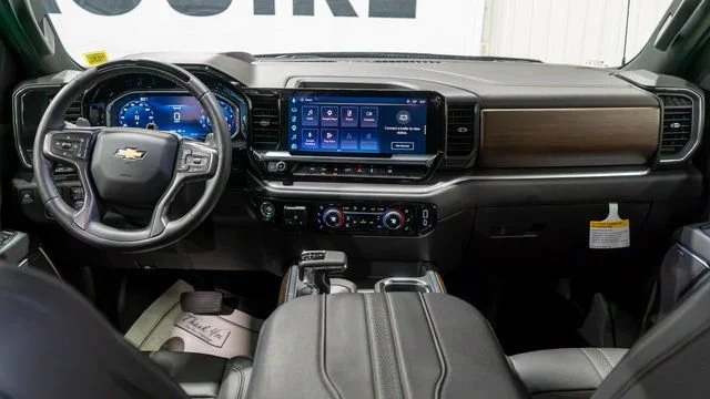2026 Chevrolet Silverado 1500 High Country - Photo 17