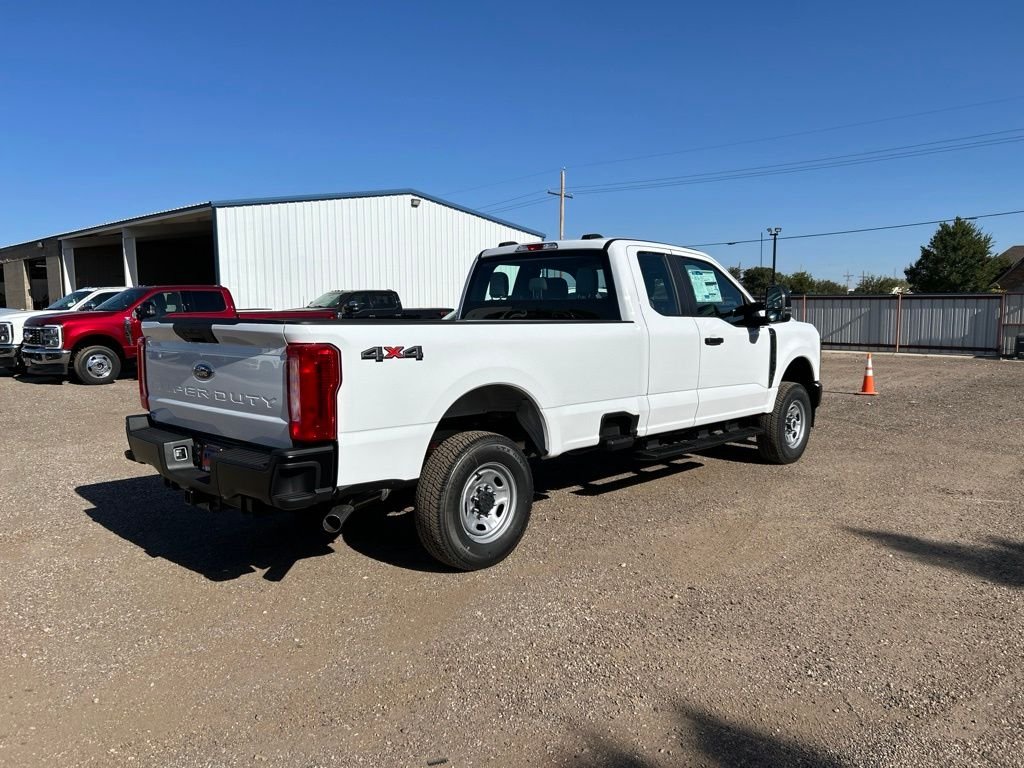 New 2026 Oxford White Ford XL image 7