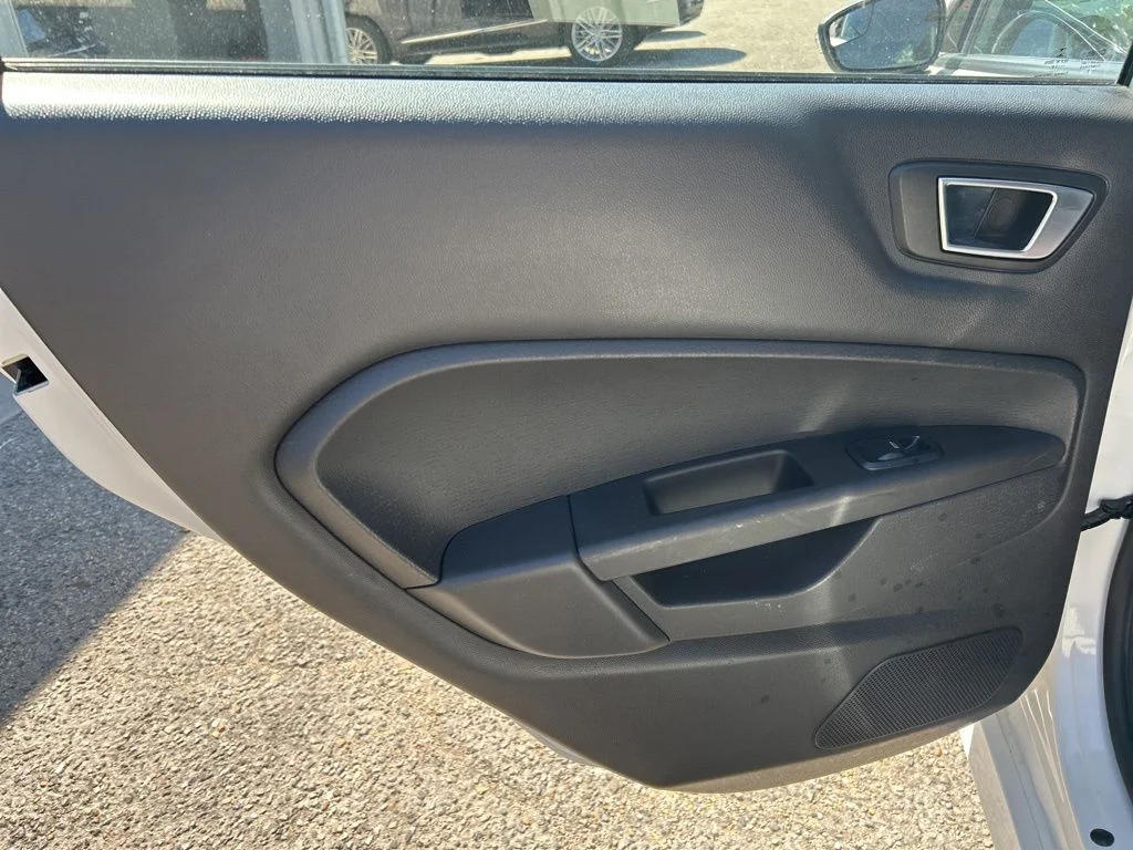 Used 2019 White Ford ST image 21