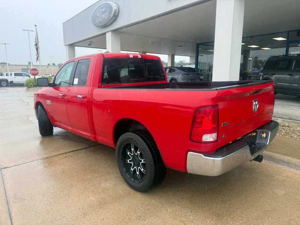 Used 2016 Flame Red Clearcoat Ram SLT image 11