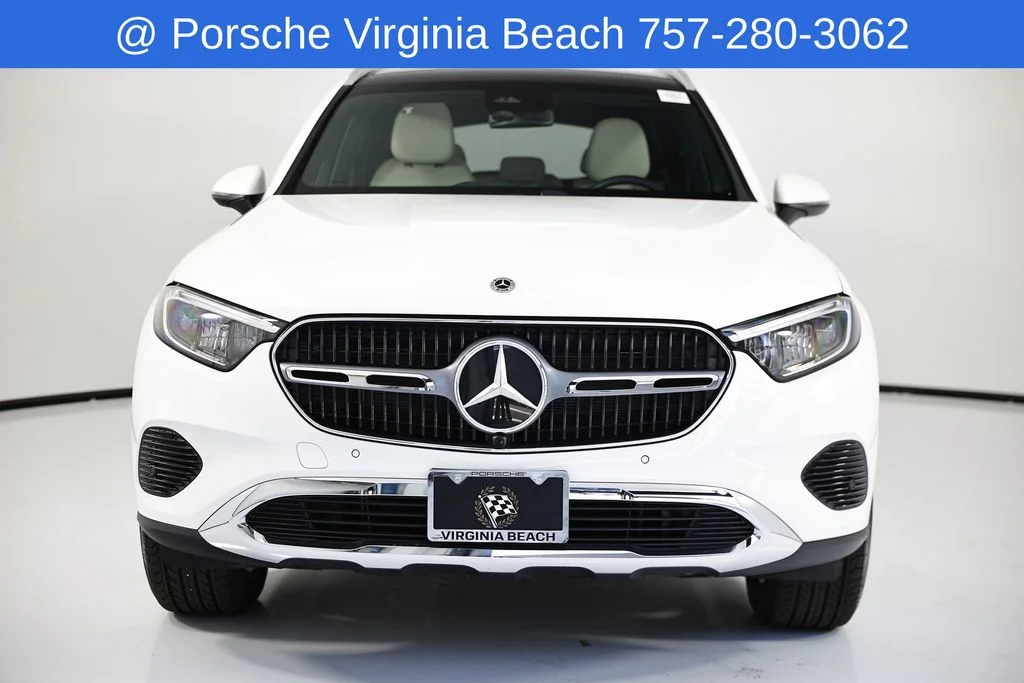 Used 2025 White Mercedes-Benz GLC 300 image 10