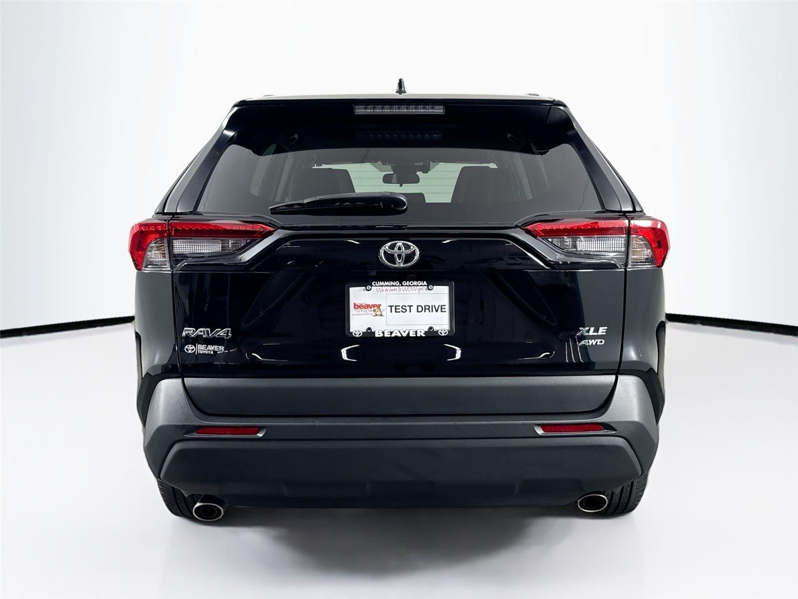 Certified Used 2022 Midnight Black Metallic Toyota XLE Premium image 11