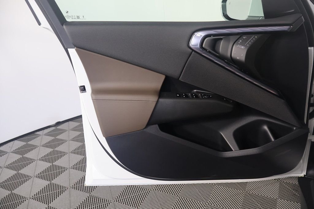 Used 2025 White BMW 30 xDrive image 7