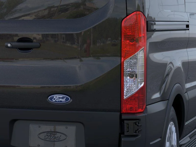 New 2026 Black Ford Base image 21
