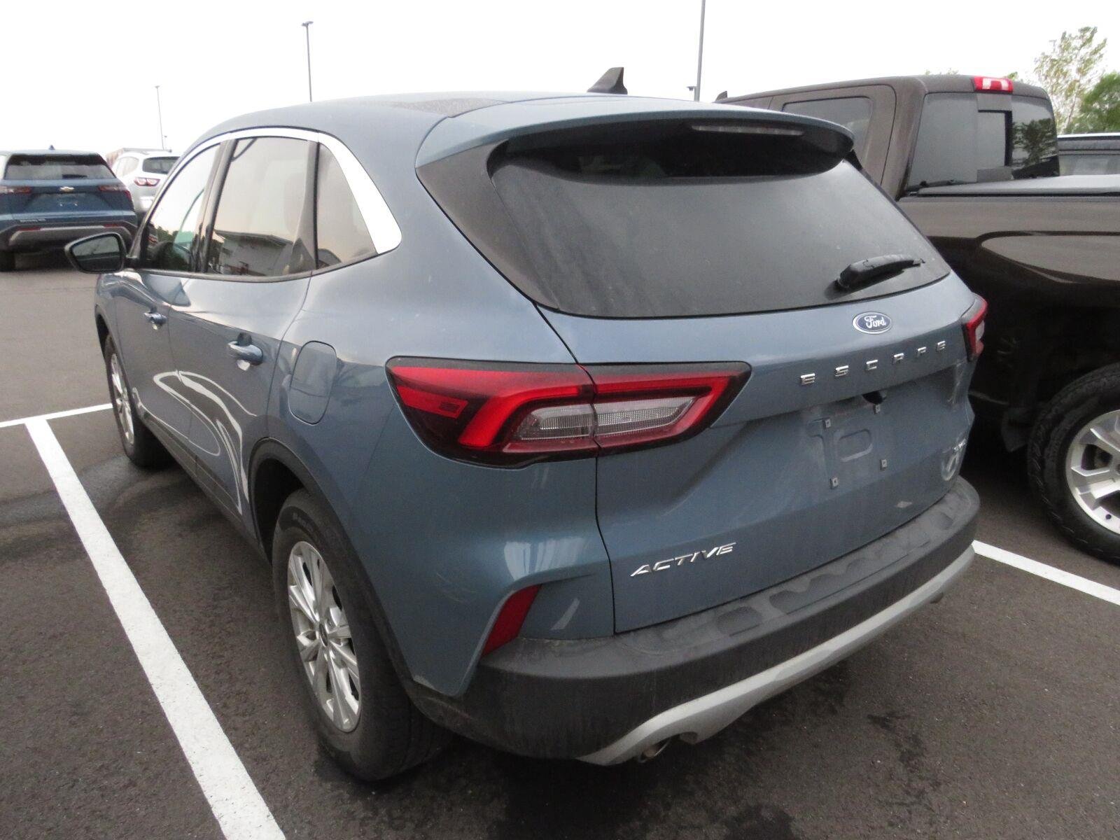 Used 2023 VAPOR BLUE METALLIC FORD TRUCK  image 8