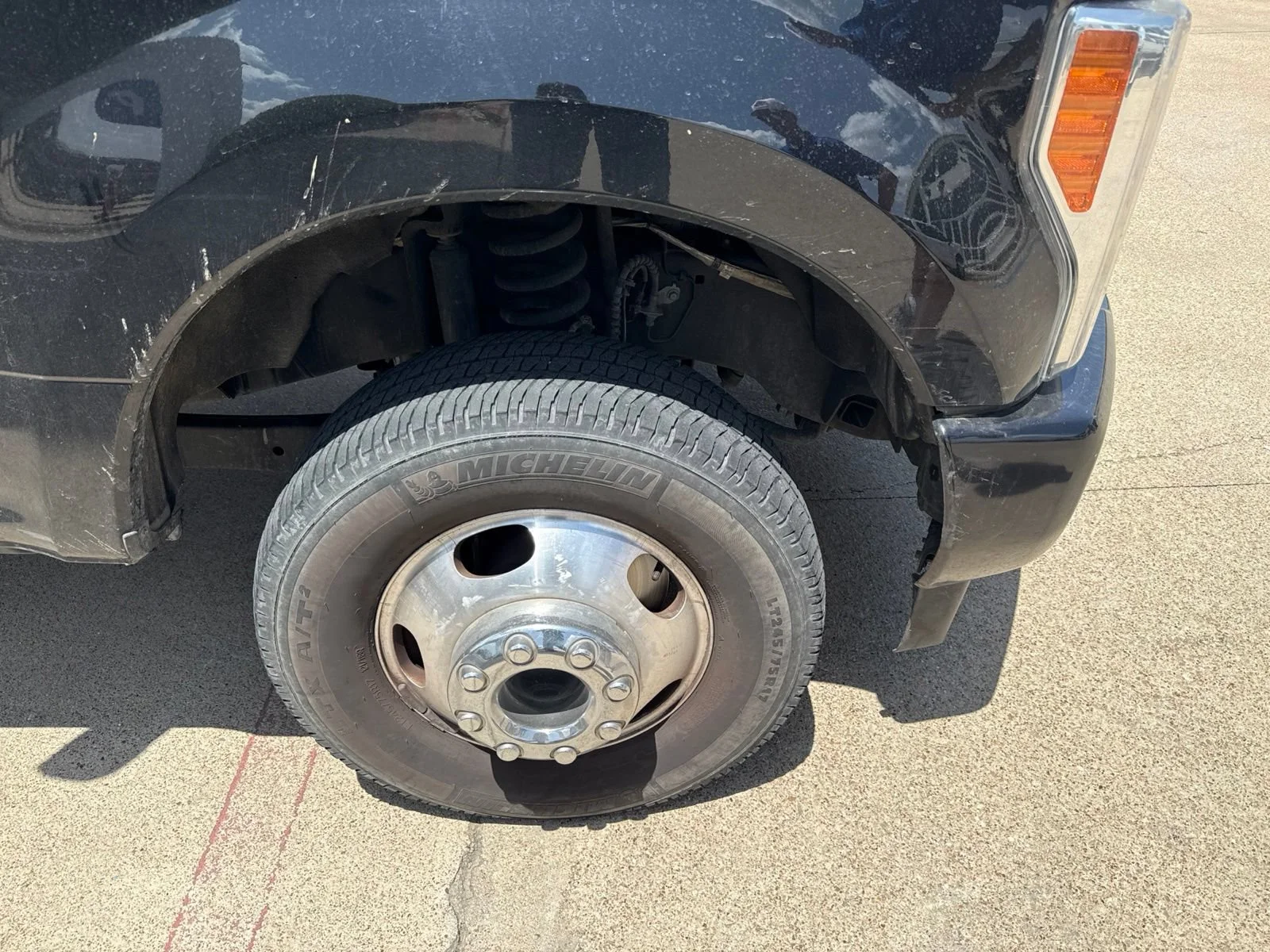 Used 2019 Black Ford Platinum image 4