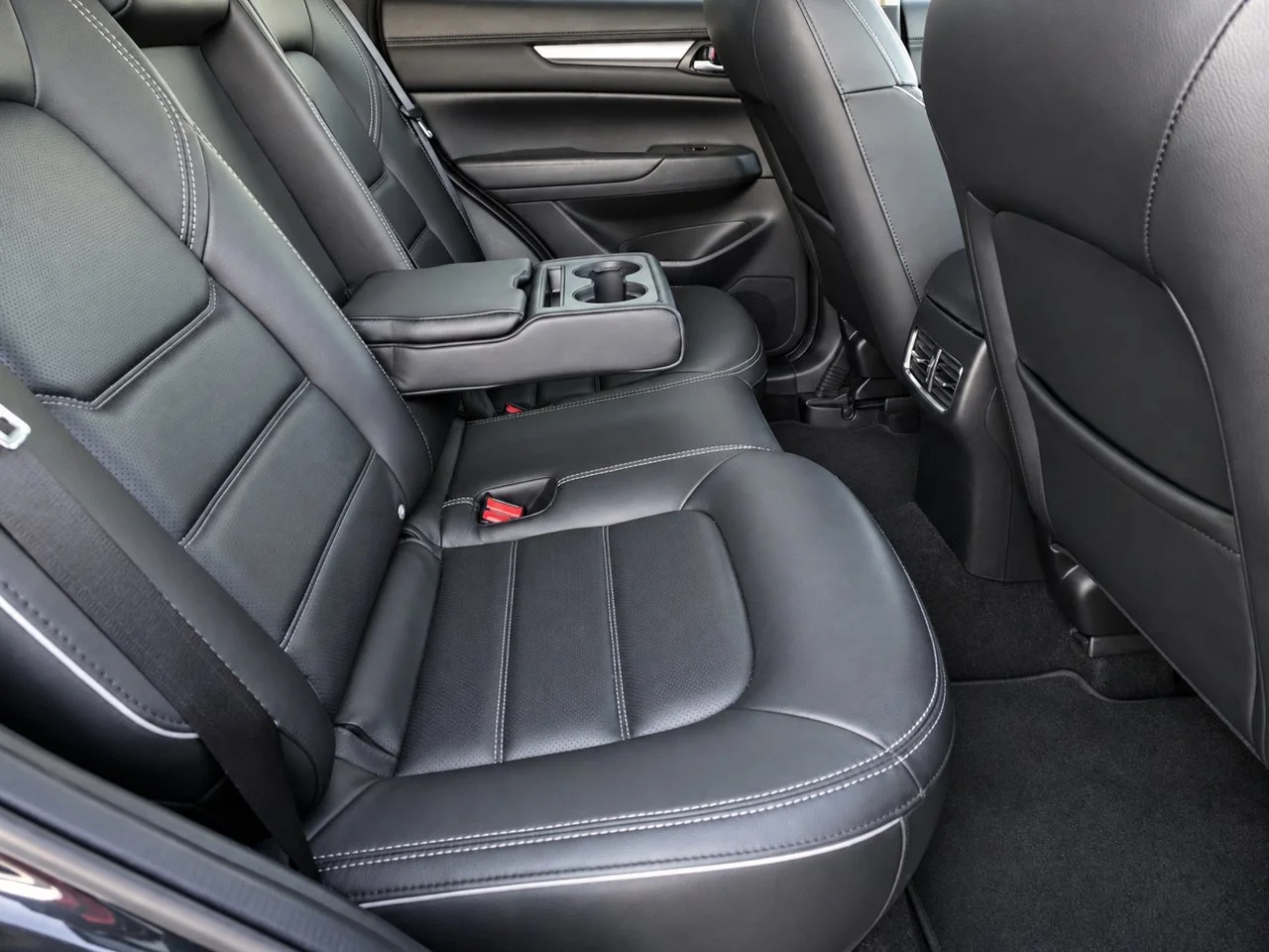 Used 2025  Mazda 2.5 S Preferred Package image 27