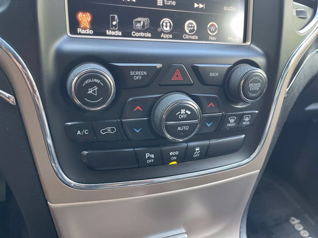 Used 2014 Black Jeep Limited image 23