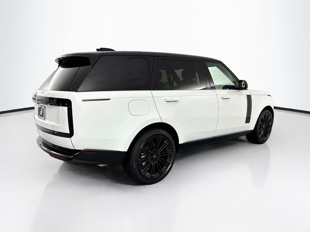 New 2027 Fuji White Land Rover SE image 5