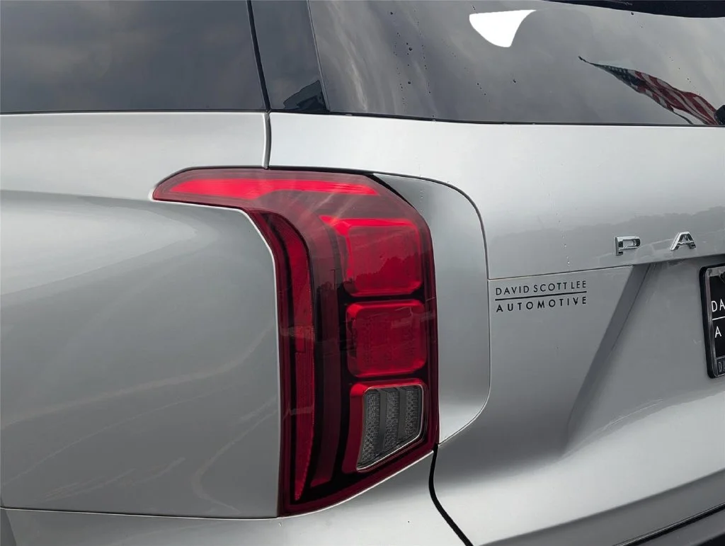 Used 2024 Typhoon Silver Hyundai SEL 7P image 10