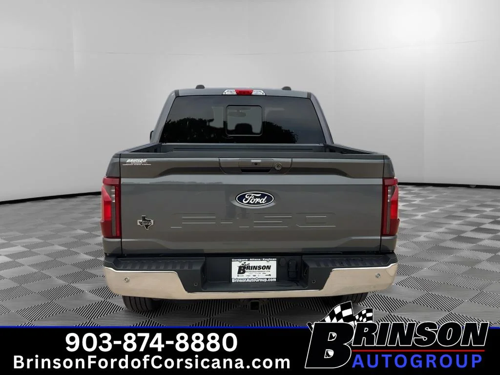 New 2026 Carbonized Gray Metallic Ford XLT image 4