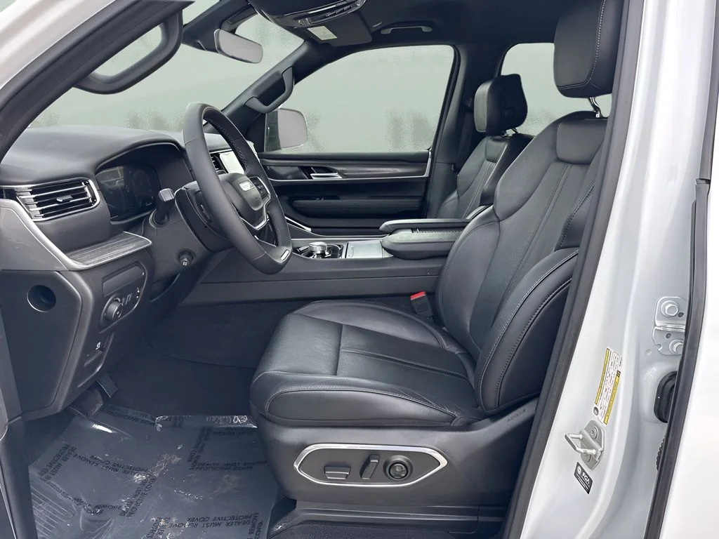 Used 2024 White Jeep Series III image 9