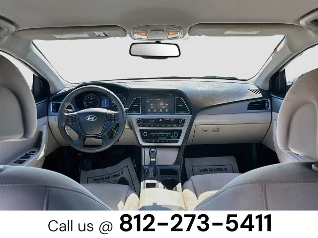 Used 2016 White Hyundai SE image 20