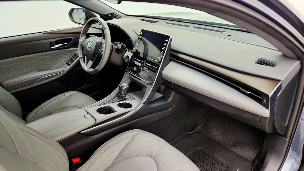 Used 2019 Harbor Gray Metallic Toyota Limited w/ Advanced Safety Package image 25