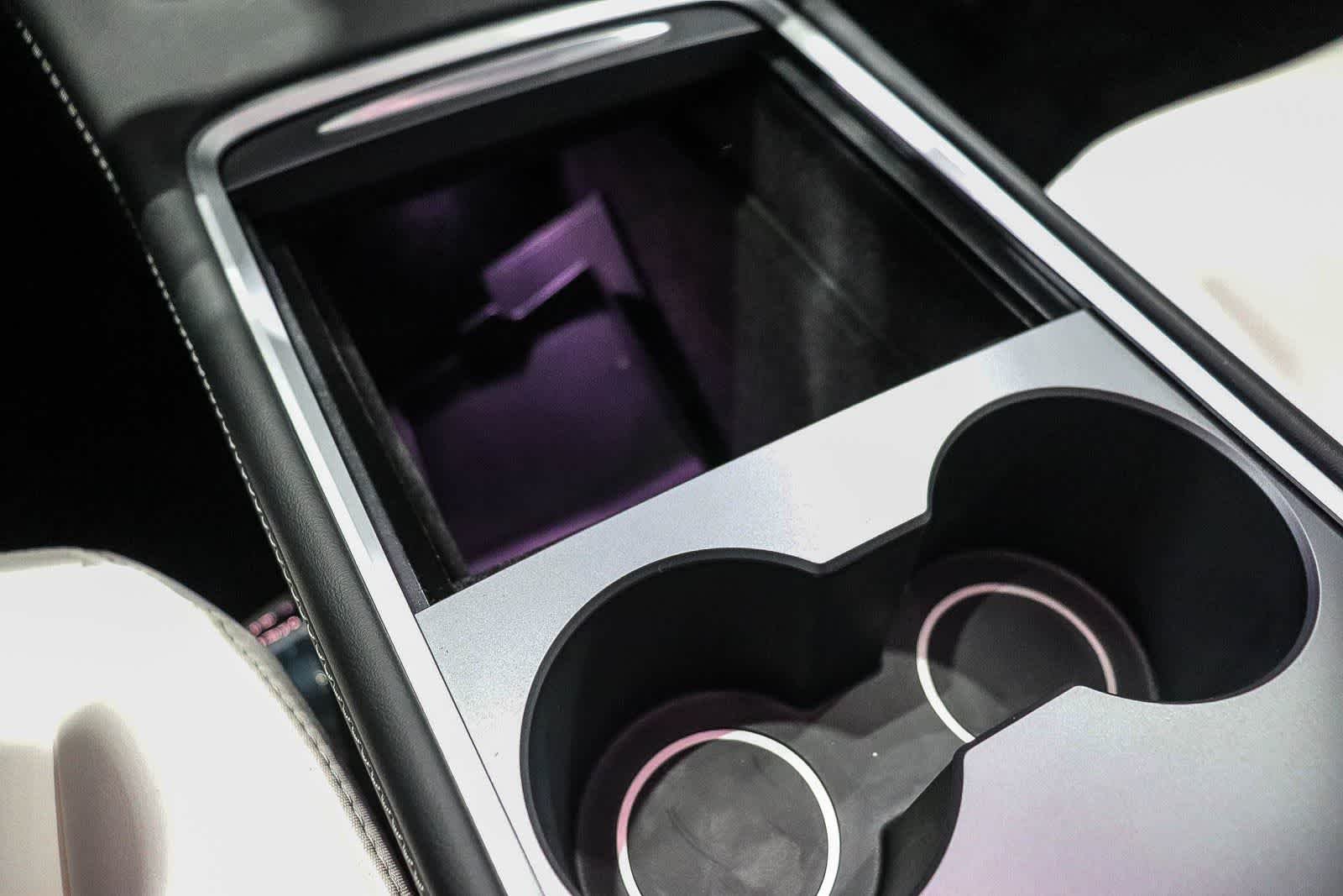 Used 2023  Tesla  image 23