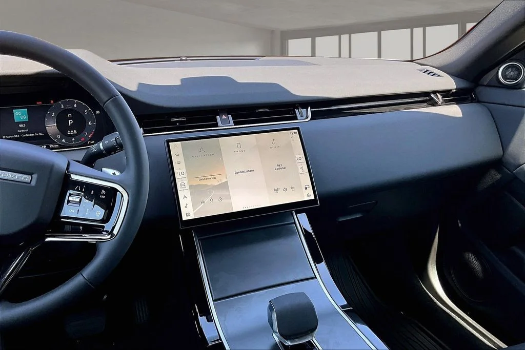 New 2026 White Land Rover S image 7