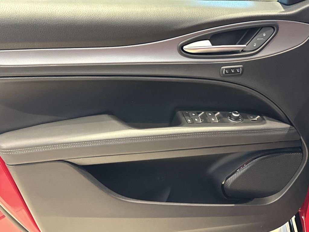 2026 Alfa Romeo Stelvio Base - Photo 17